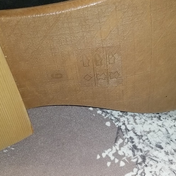 Booties - Picture 4 of 8